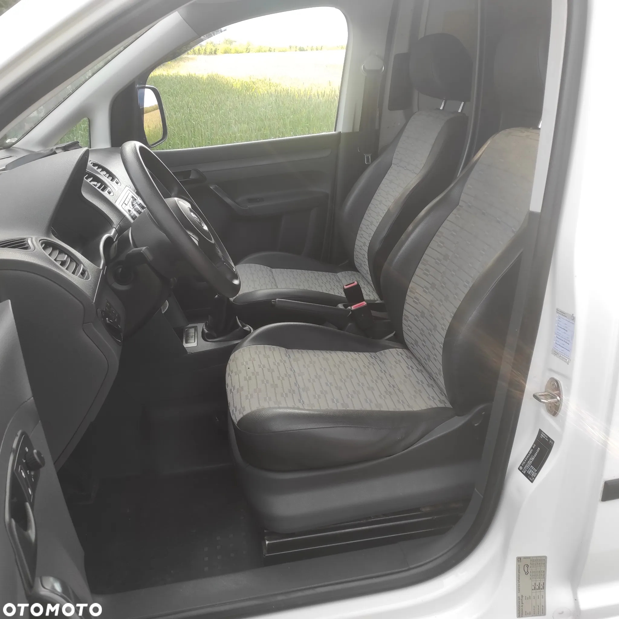 Volkswagen Caddy - 23
