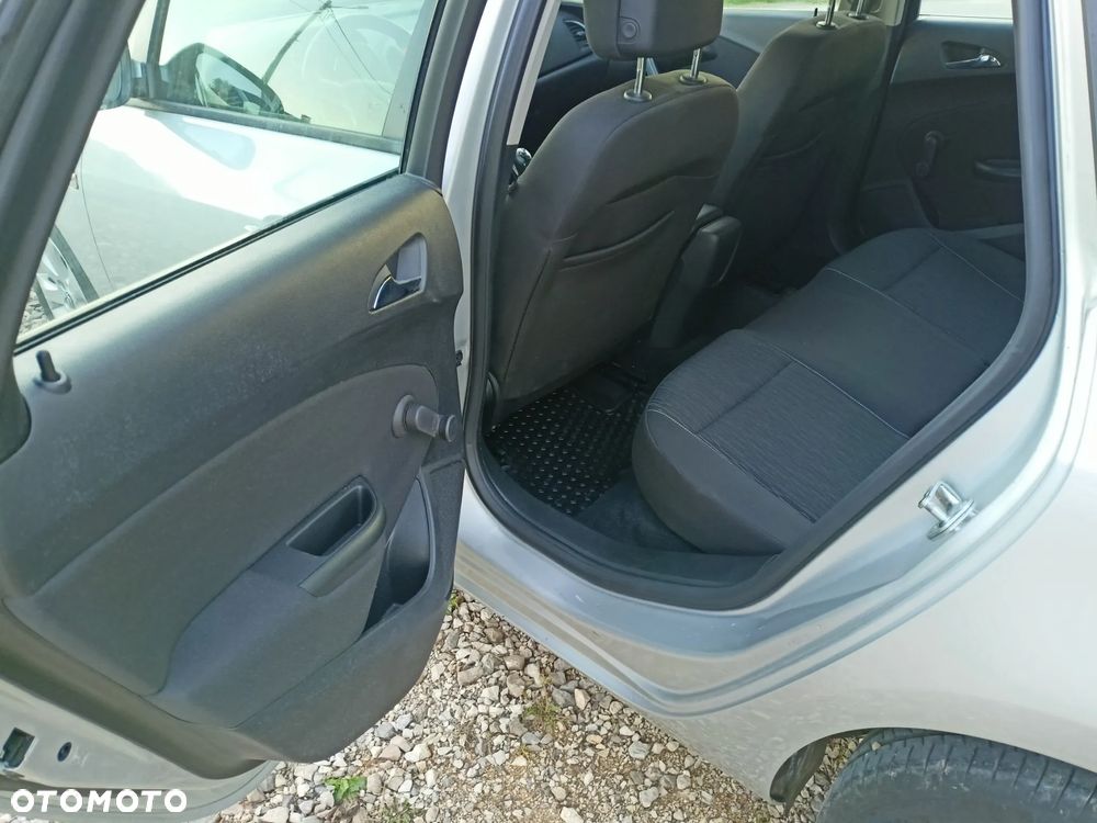 Opel Astra 1.6 Cosmo - 17