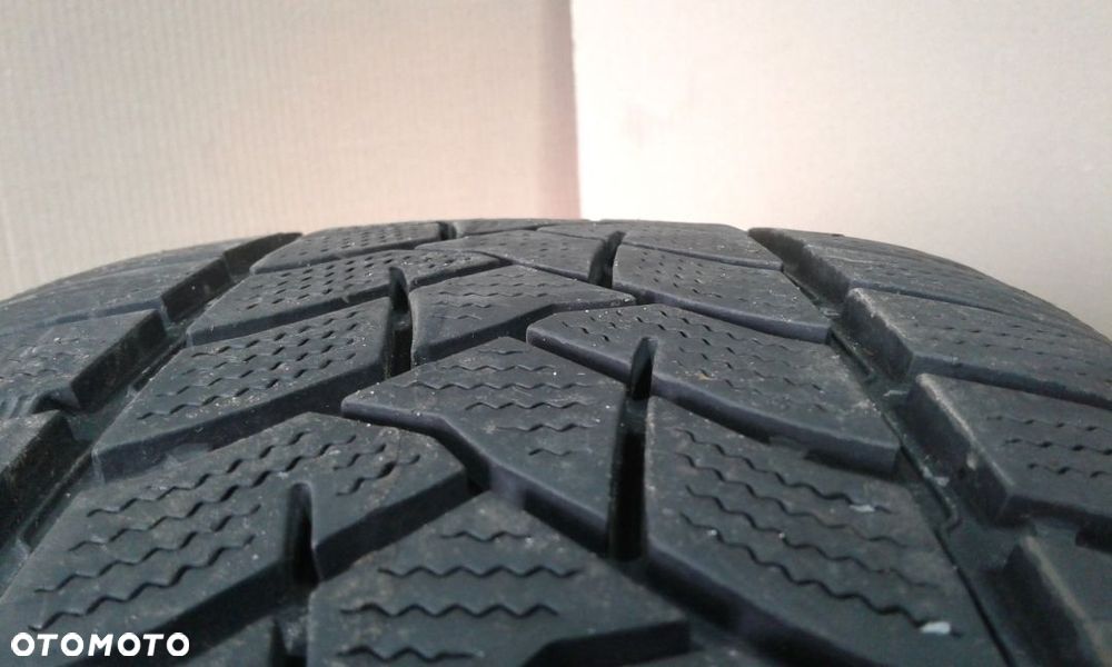 Dunlop Winter Sport 5 215/60/16 2015r. 5,5mm - 2