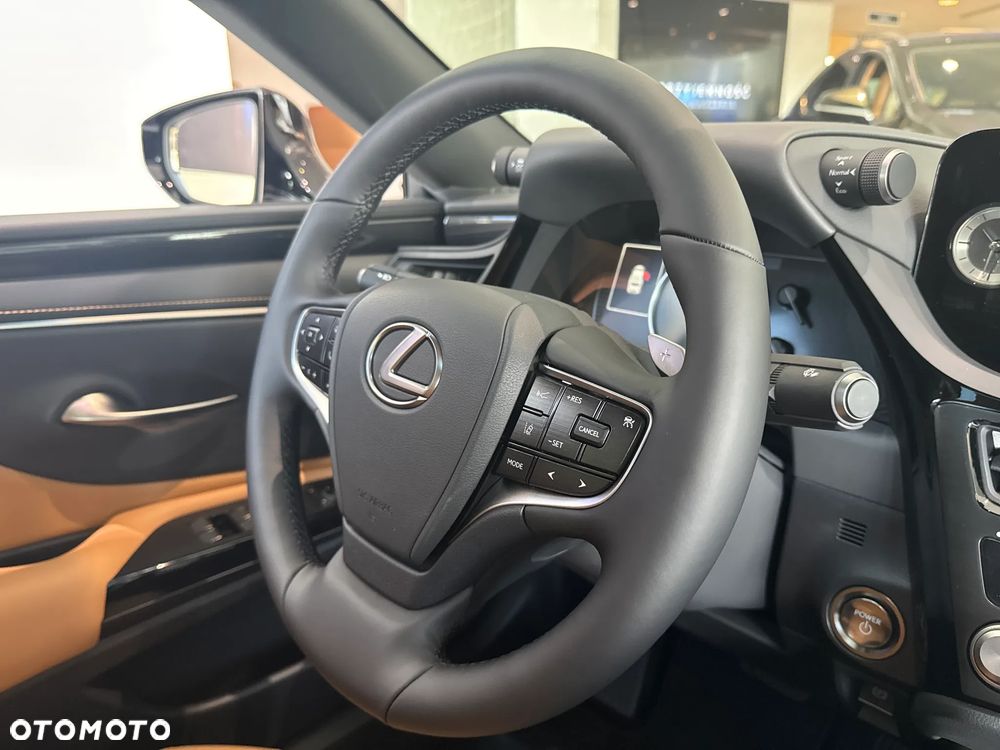 Lexus ES - 17