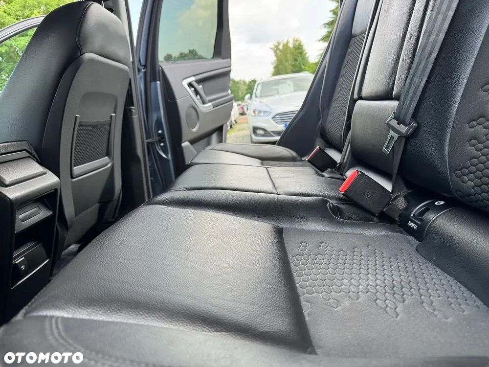 Land Rover Discovery Sport - 25