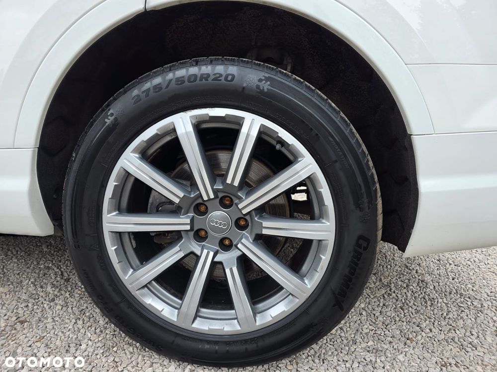 Audi Q7 3.0 TFSI Quattro Tiptronic - 29