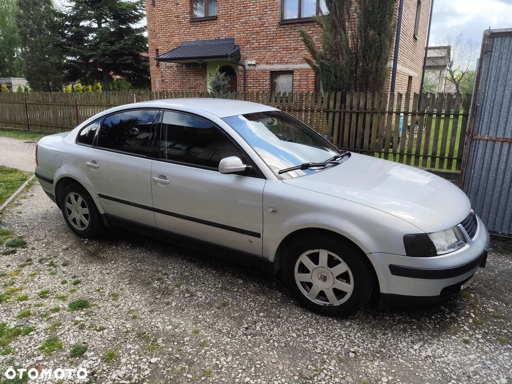 Volkswagen Passat 1.9 TDI - 1