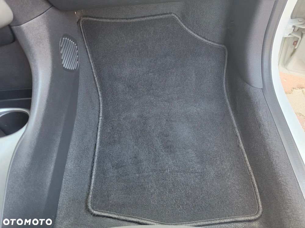 Toyota Aygo x-clusiv - 18