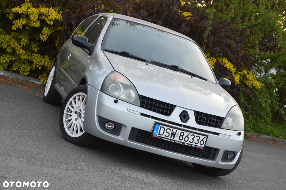 Renault Clio - 19