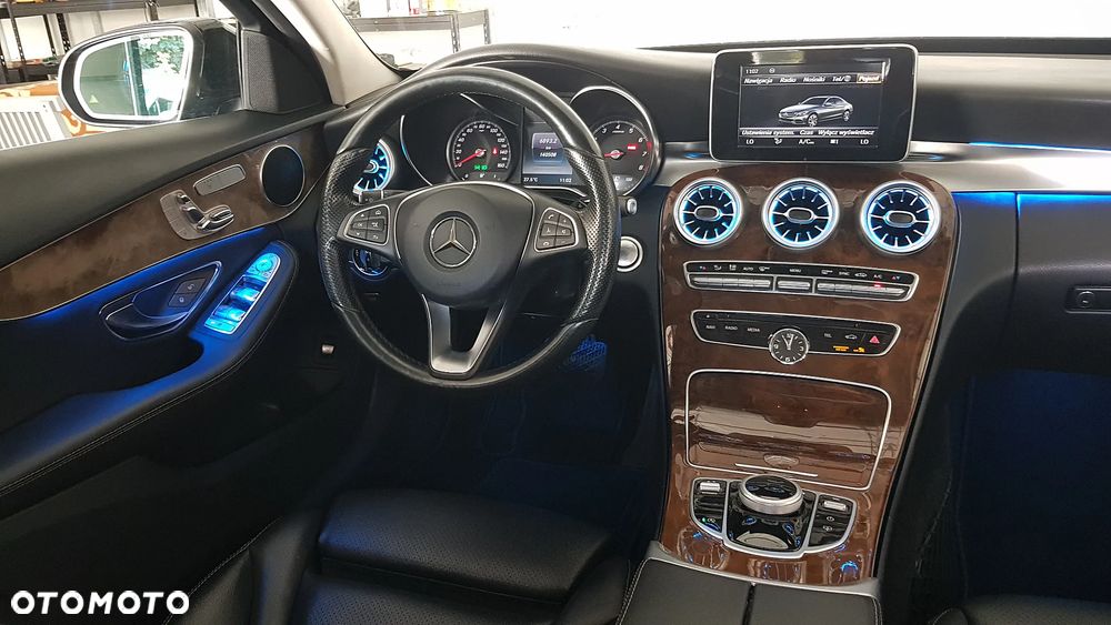 Mercedes-Benz Klasa C 300 7G-TRONIC Avantgarde - 19