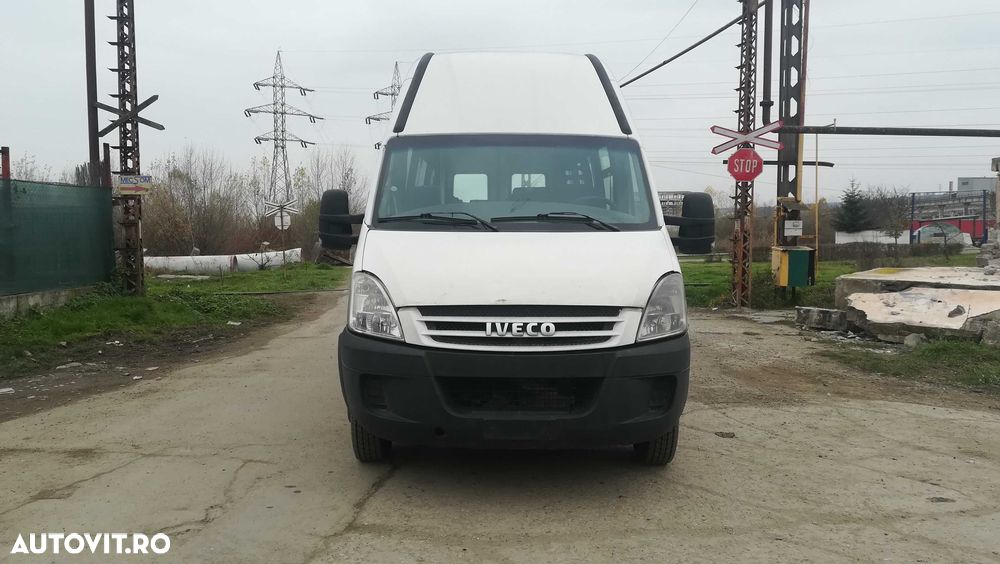 Dezmembrez Iveco daily mot 3.0 2009 - 1