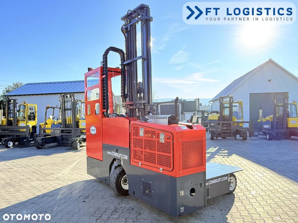 Combilift WÓZEK CZTEROKIERUNKOWY - WIELOKIERUNKOWY | COMBILIFT C3000GST | GAS | TRIPLEX 8300MM | POZYCJONER WIDEŁ | WOLNY SKOK | STAN IDEALNY | Szeroka oferta wózków czterokierunkowych i bocznych, dopasowanych do różnorodnych potrzeb i zastosowań - 9