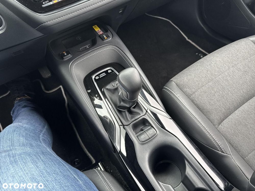 Toyota Corolla 1.8 Hybrid Style - 16