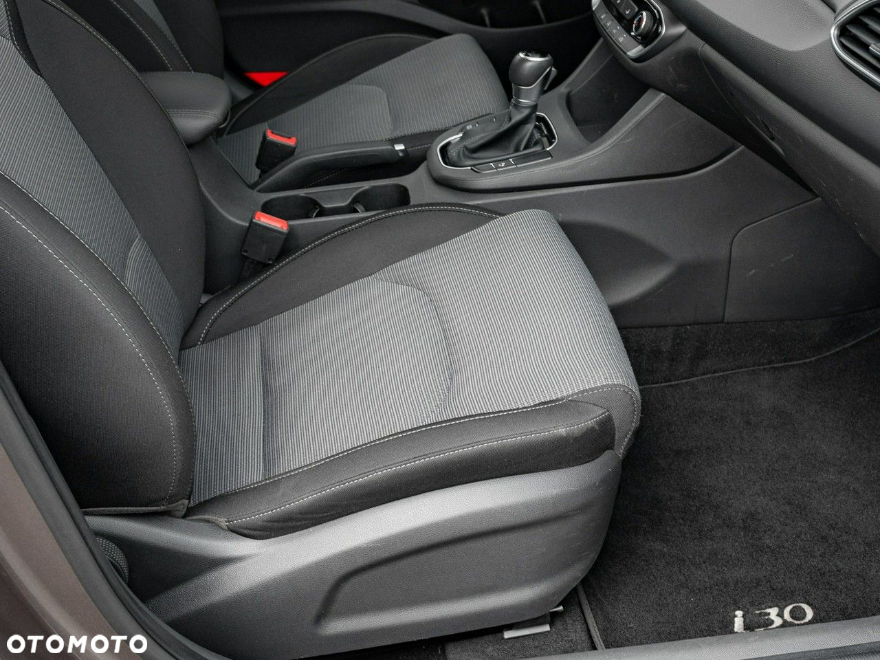 Hyundai i30 1.0 T-GDI Classic + DCT - 30
