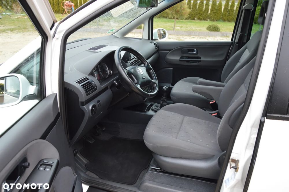 Volkswagen Sharan 1.9 TDI Trendline - 17