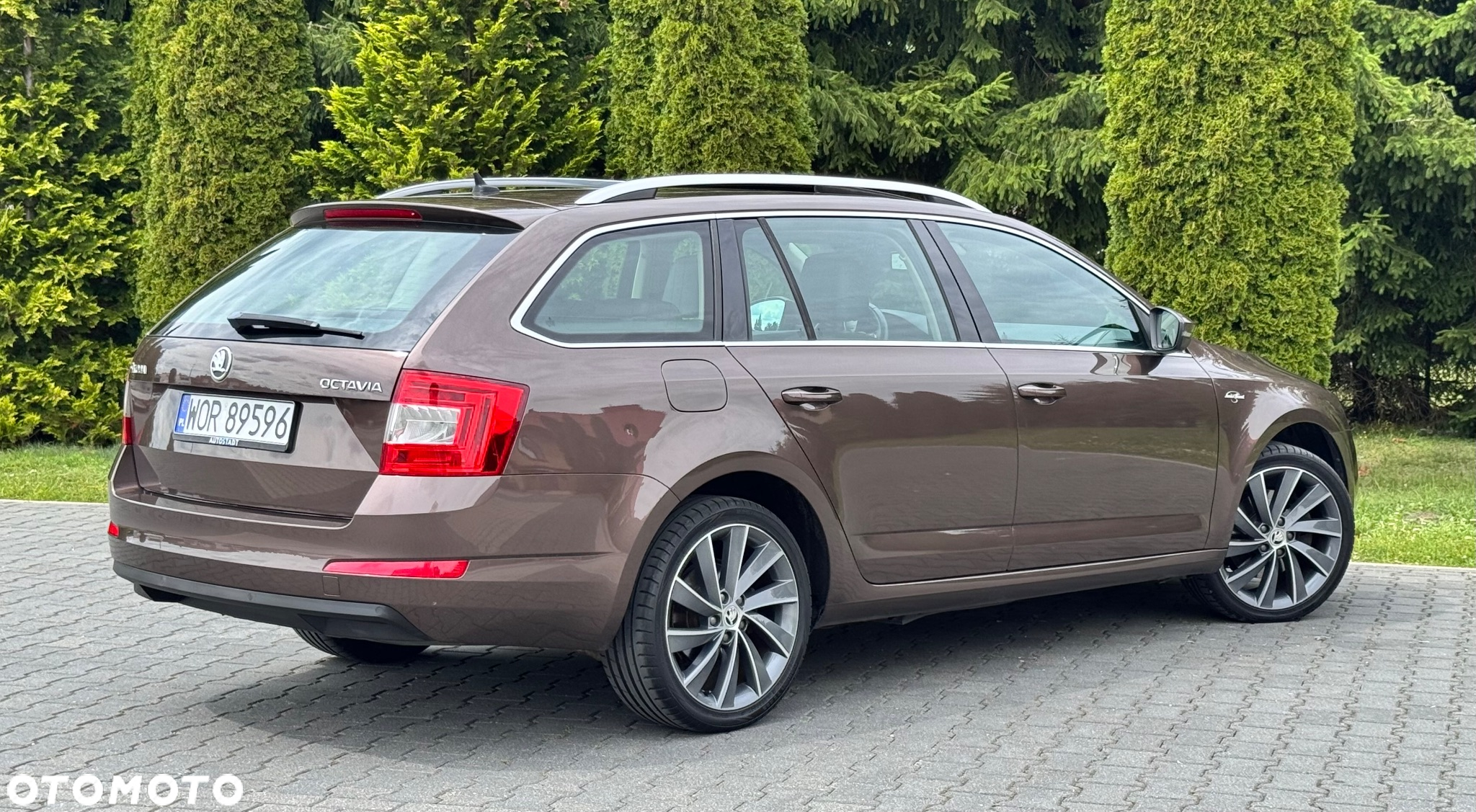 Skoda Octavia 1.8 TSI DSG L&K - 11