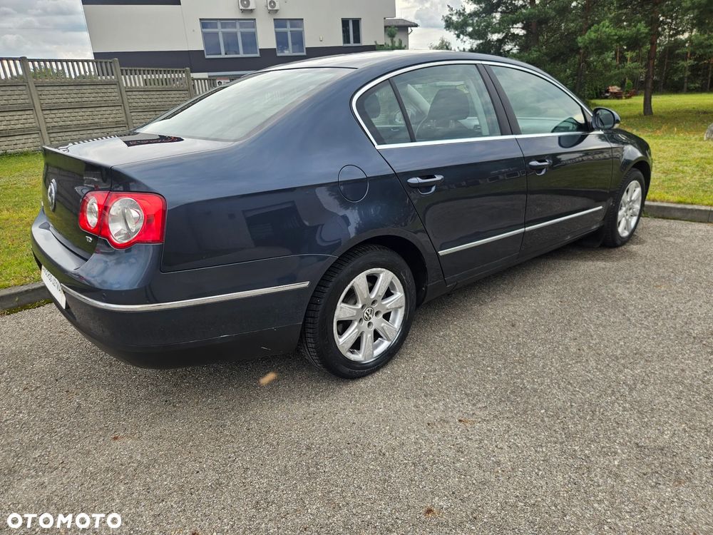 Volkswagen Passat 1.9 TDI Comfortline - 14