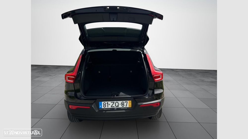 Volvo XC 40 1.5 T3 Momentum Core - 16