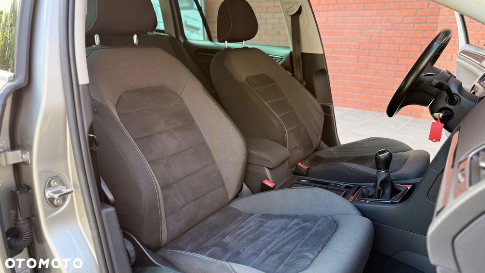 Volkswagen Golf 1.6 TDI SCR IQ.DRIVE - 12