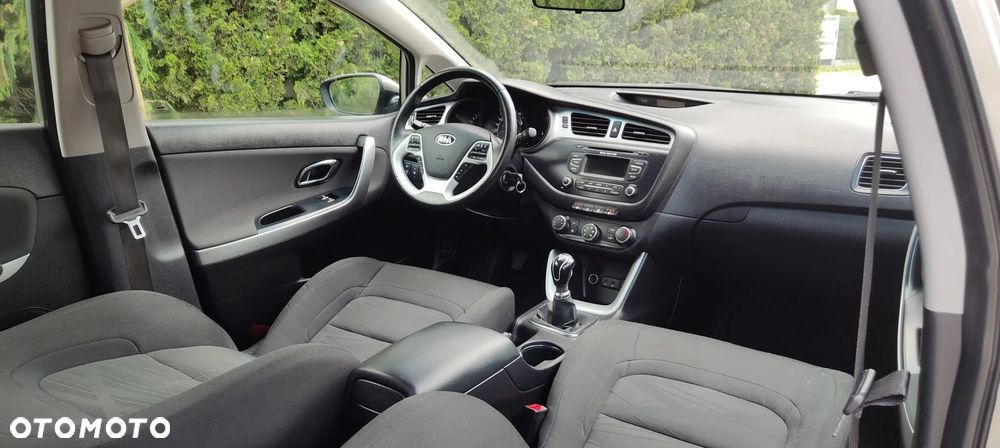 Kia Ceed 1.6 GDI ISG Platinum Edition - 19