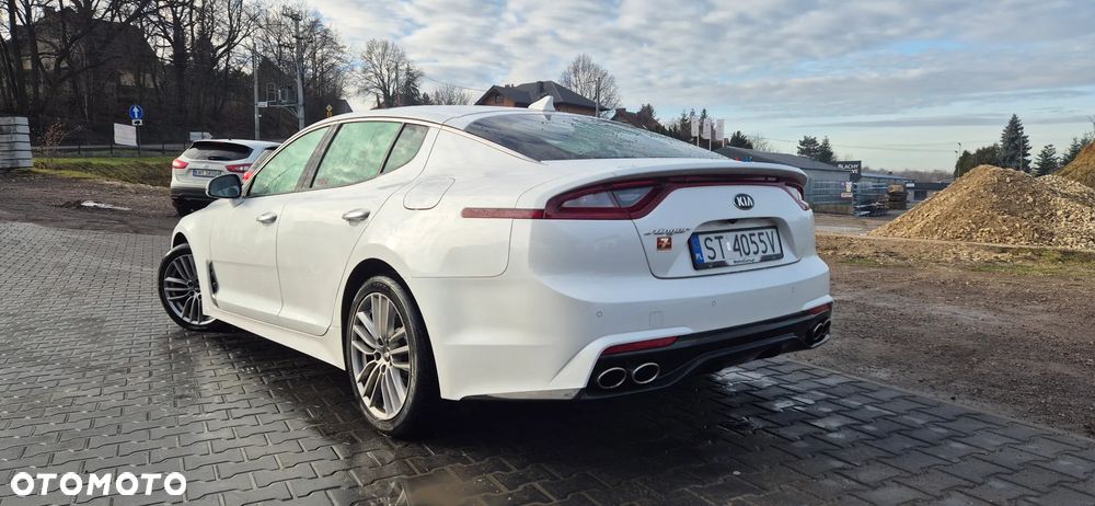 Kia Stinger 2.0 T-GDI L - 13