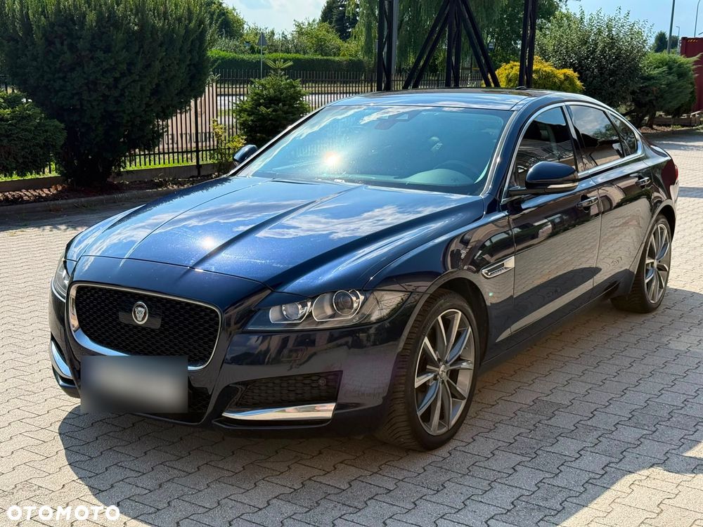 Jaguar XF 2.0 i4D Prestige - 3