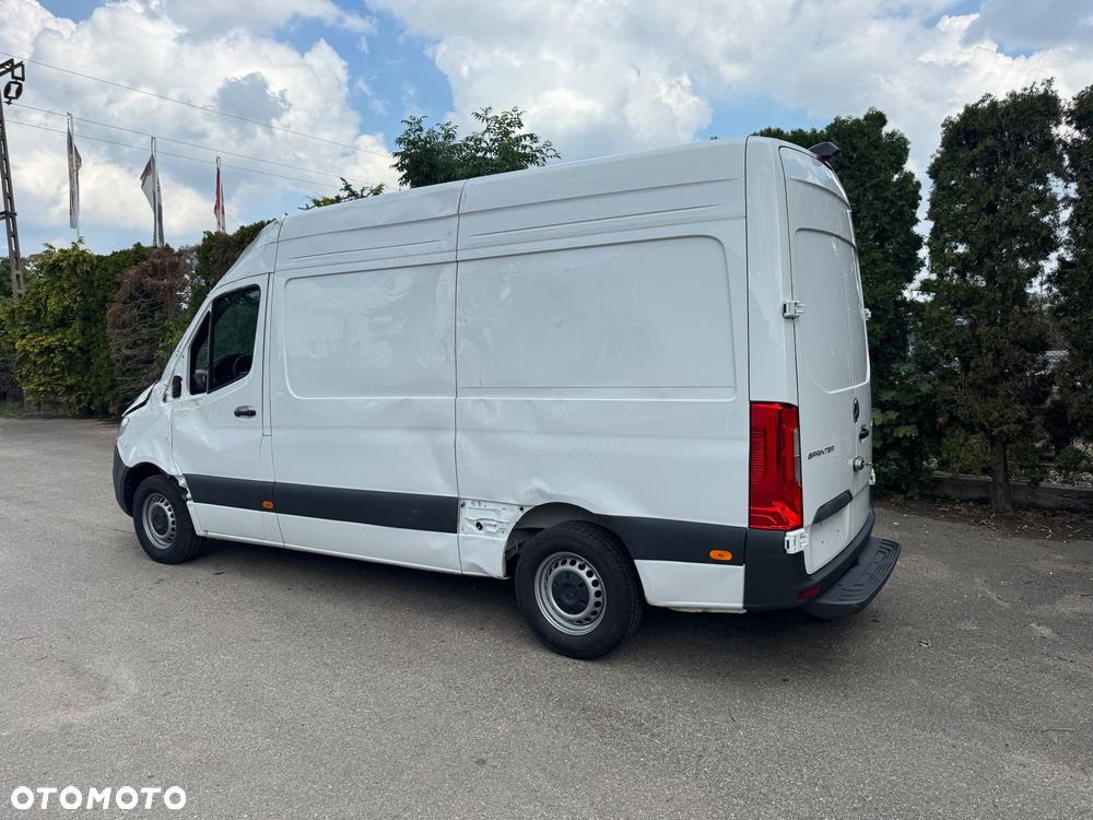 Mercedes-Benz SPRINTER - 30