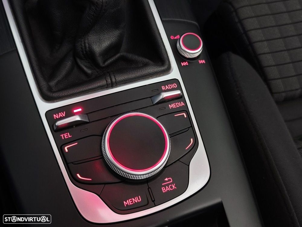 Audi A3 Cabrio 2.0 TDi Sport - 29