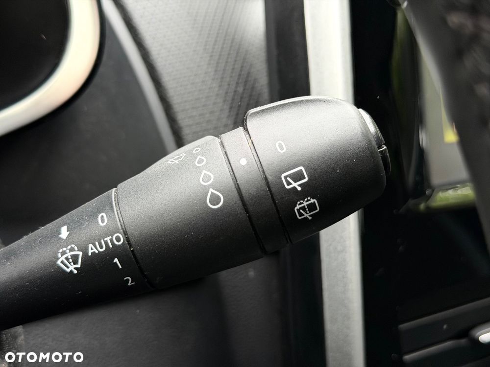 Renault Clio 0.9 Energy TCe Limited EU6 - 23