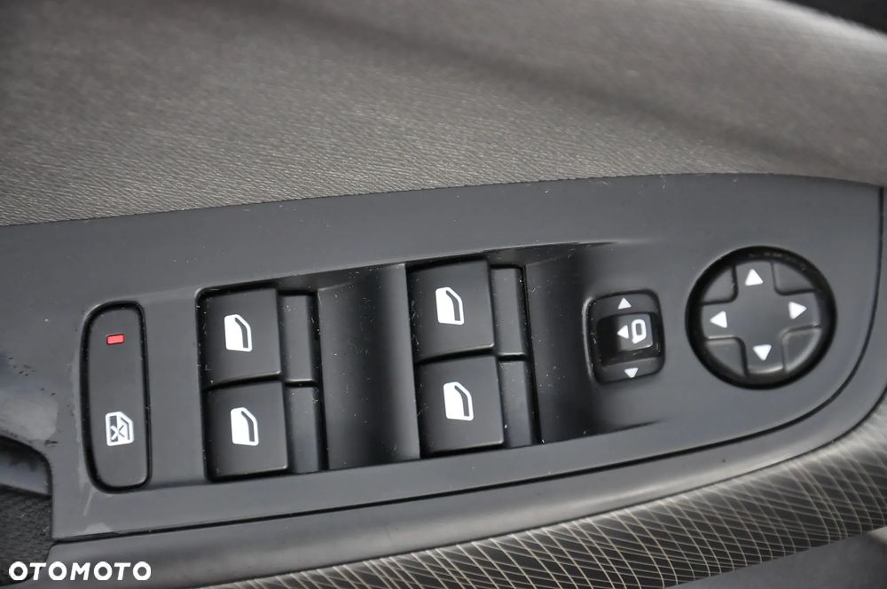 Citroën C4 Picasso e-HDi 115 Intensive - 28