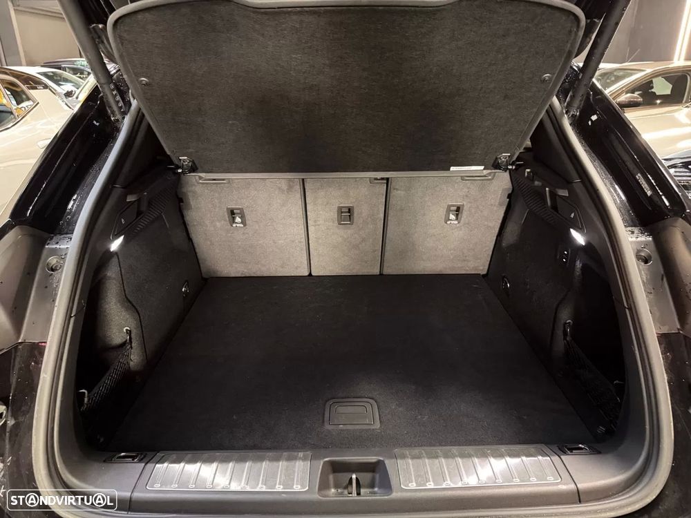 Porsche Macan Electric 4 - 26