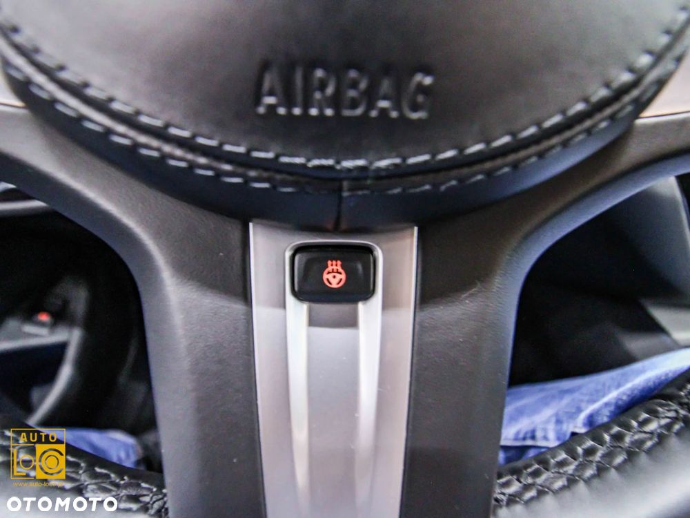 BMW Seria 5 520d M Sport - 33