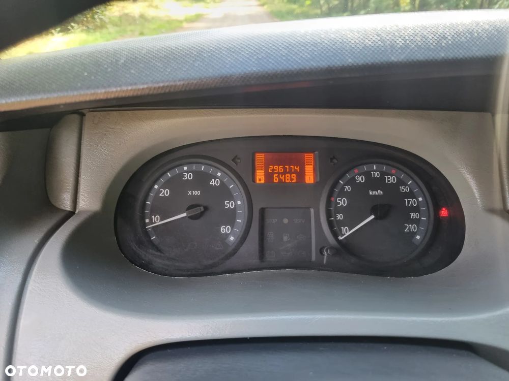 Renault Trafic - 14