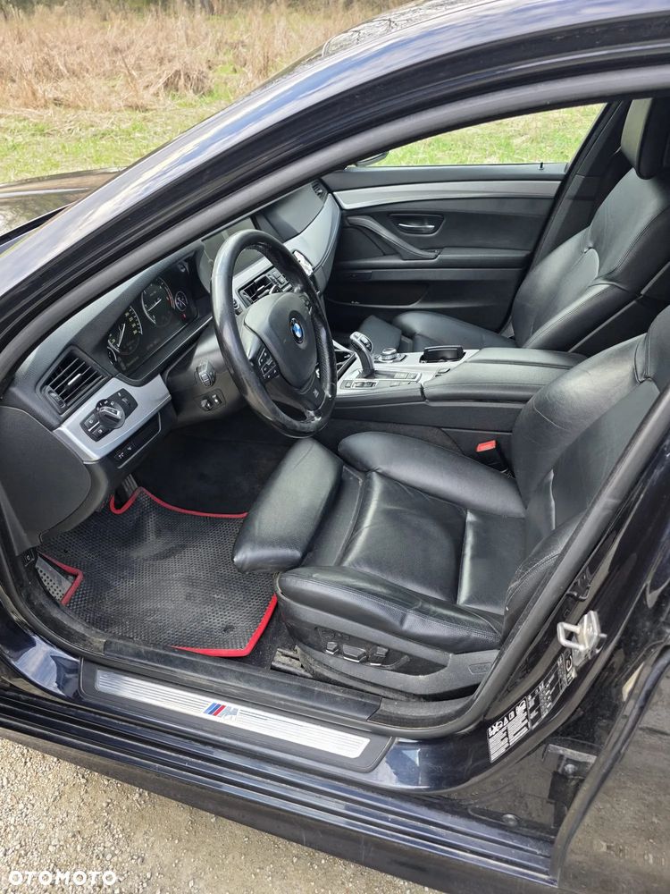 BMW Seria 5 530d xDrive - 10