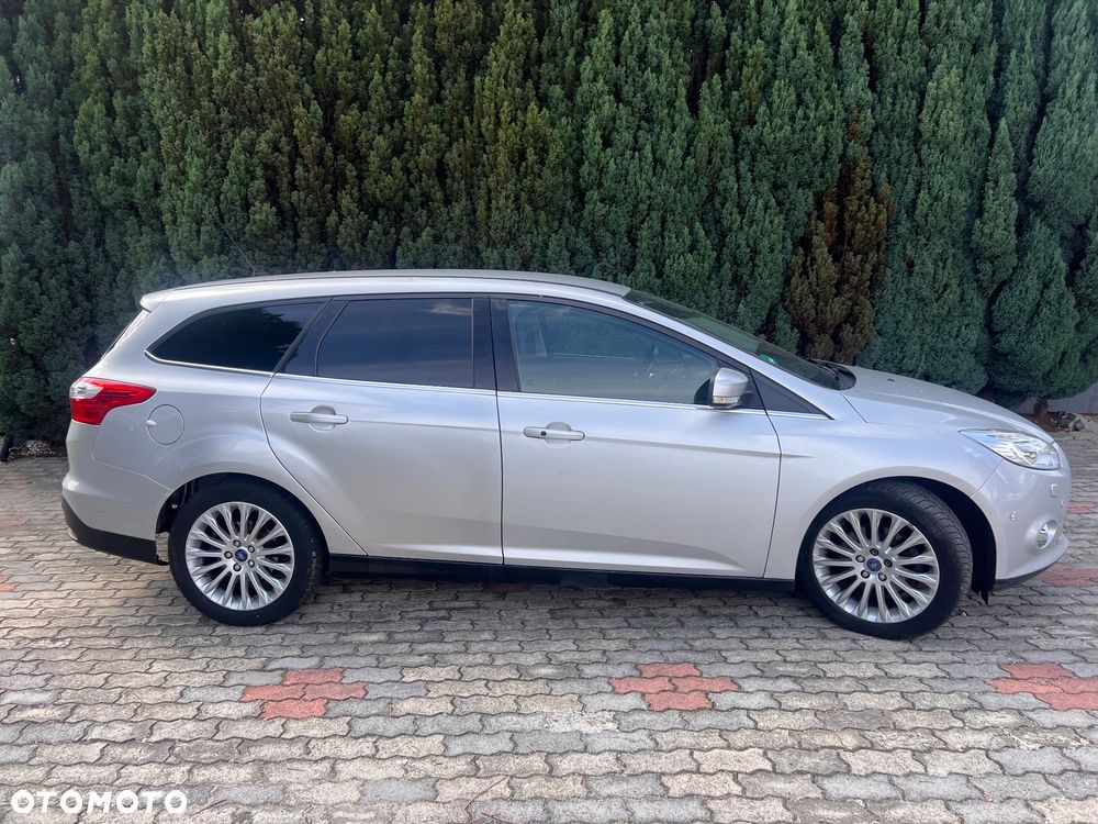 Ford Focus 1.6 Trend - 10