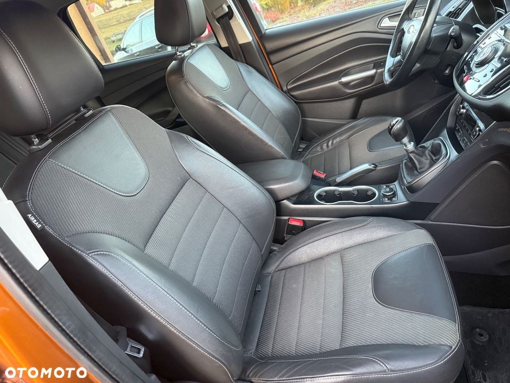 Ford Kuga 2.0 TDCi 4x2 Titanium - 11