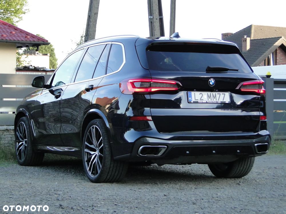 BMW X5 M50i - 8