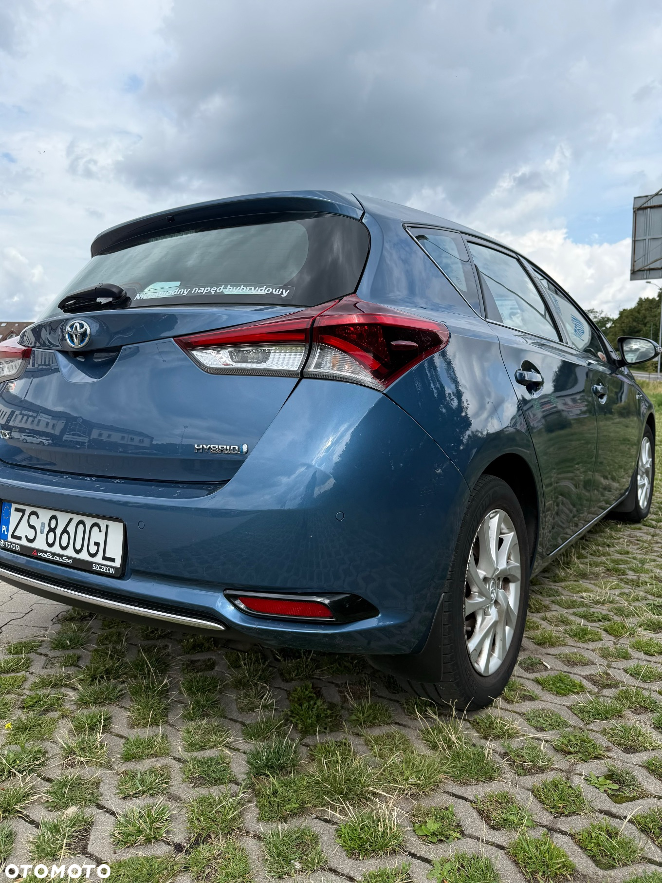 Toyota Auris Hybrid 135 Premium - 13