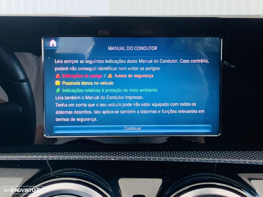 Mercedes-Benz A 250 Limousine e AMG Line - 35