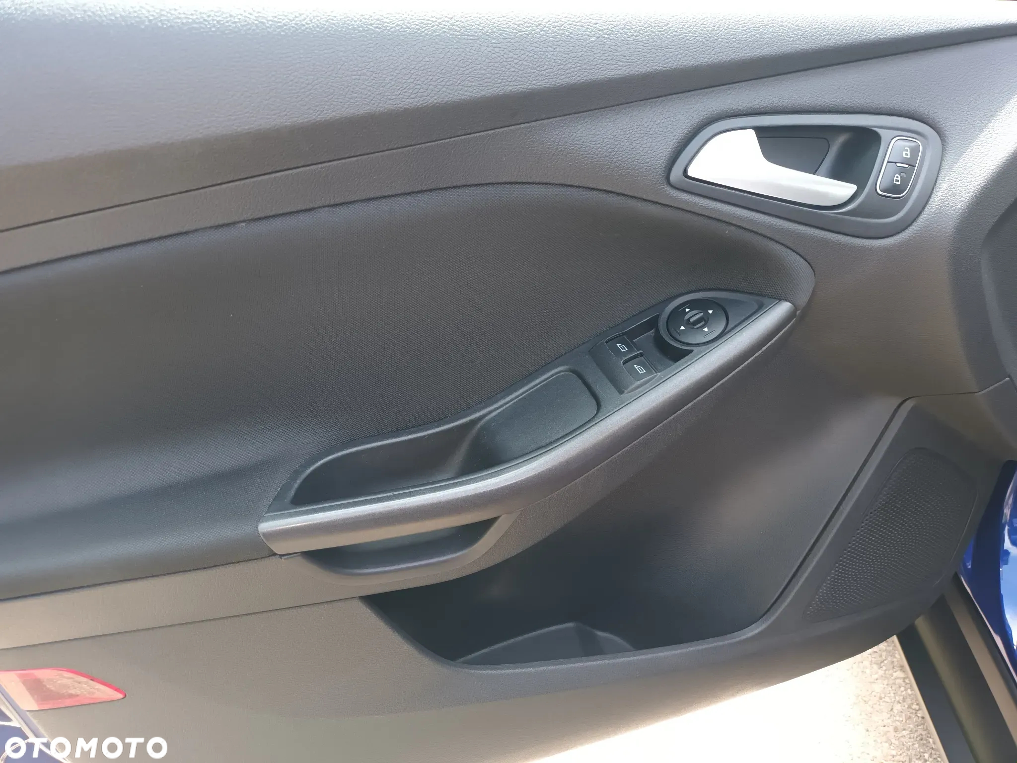 Ford Focus 1.6 Trend - 17