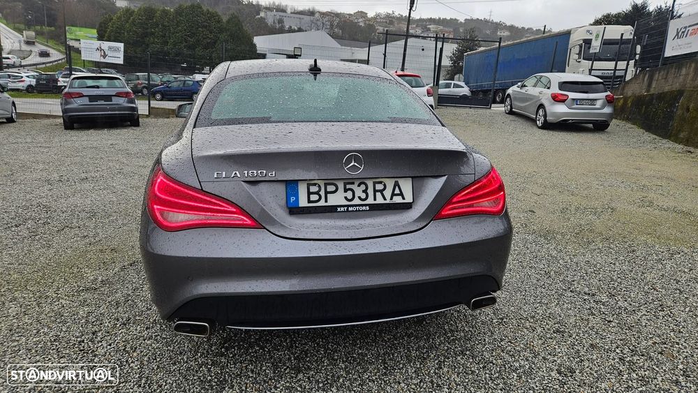 Mercedes-Benz CLA 180 (CDI) d Urban - 12