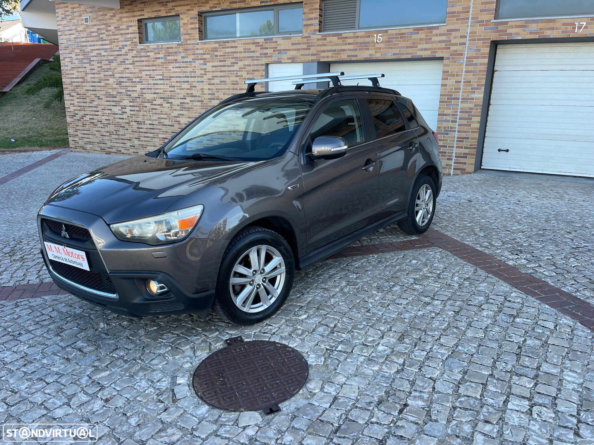 Mitsubishi ASX 1.8 DI-D Instyle - 1