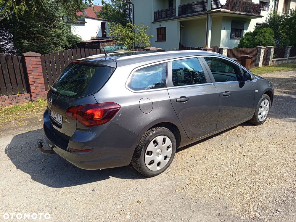 Opel Astra 1.4 Turbo - 10