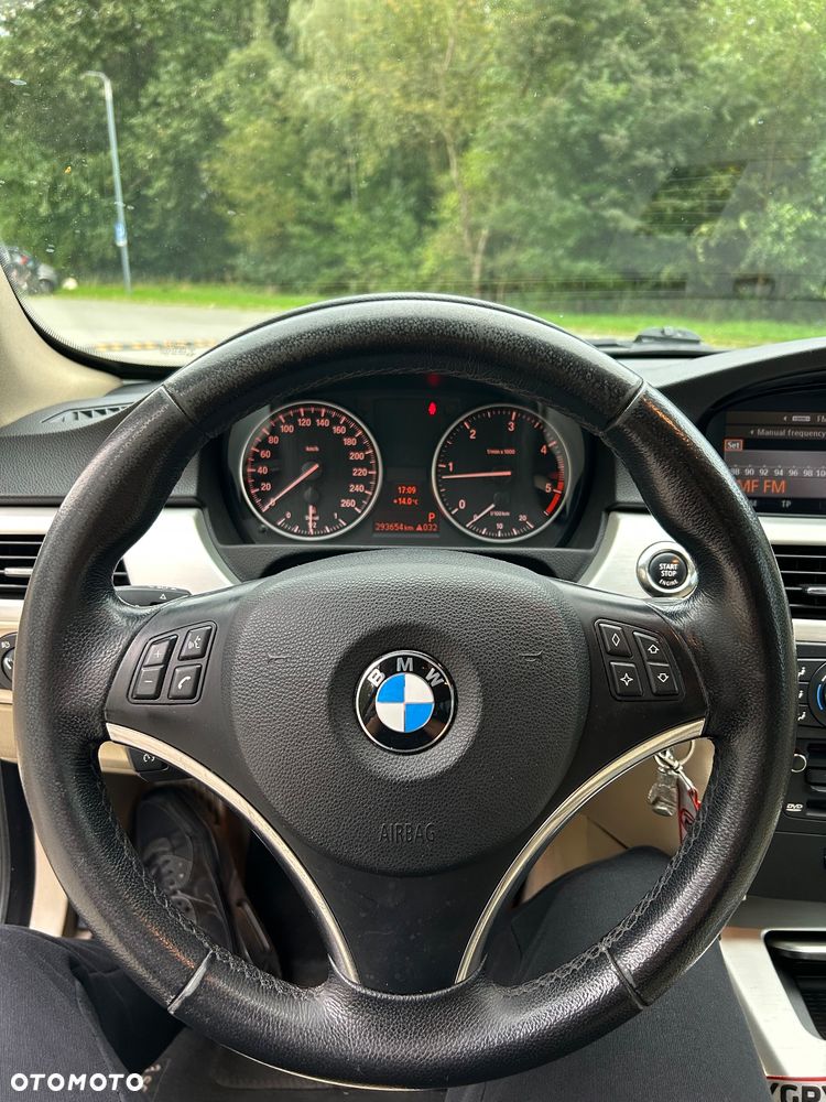 BMW Seria 3 320d Coupe - 11