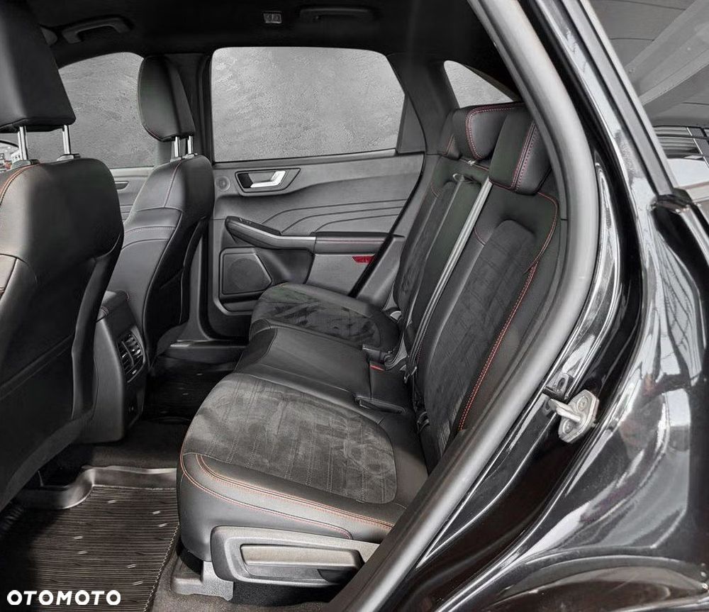 Ford Kuga 2.5P PHEV FWD ST-Line - 19