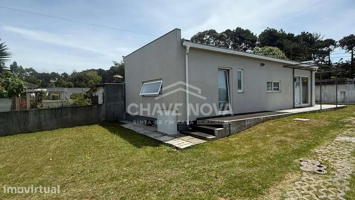 Moradia térrea T1 para arrendamento na Madalena - Grande imagem: 2/13