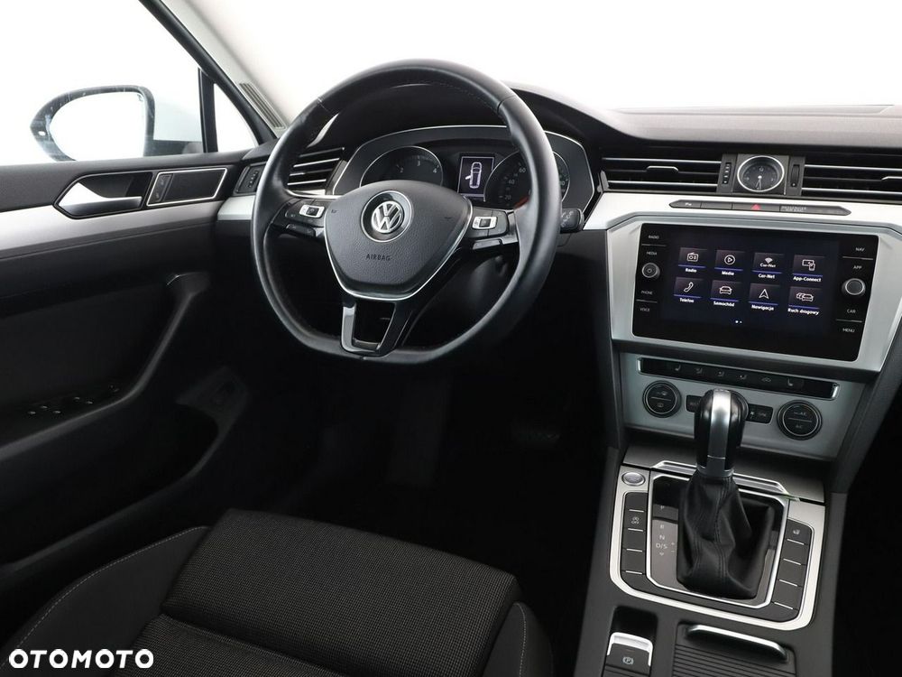 Volkswagen Passat Variant 2.0 TDI DSG (BlueMotion Technology) Trendline - 17