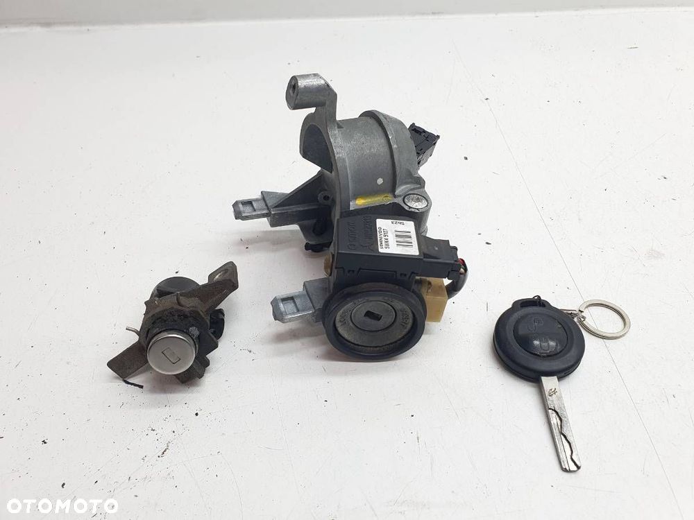 STACYJKA KLUCZYK WKŁADKA GROT KOMPLET SMART FORFOUR 454 - 1