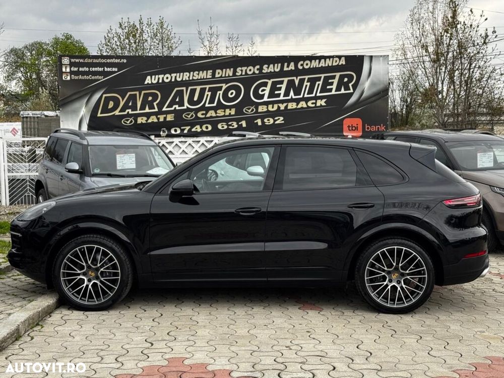 Porsche Cayenne Standard - 9
