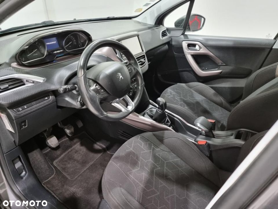 Peugeot 2008 - 18