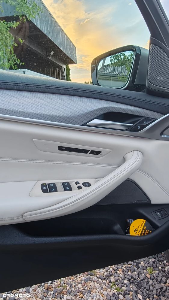 BMW Seria 5 - 12