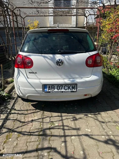 Volkswagen Golf - 4