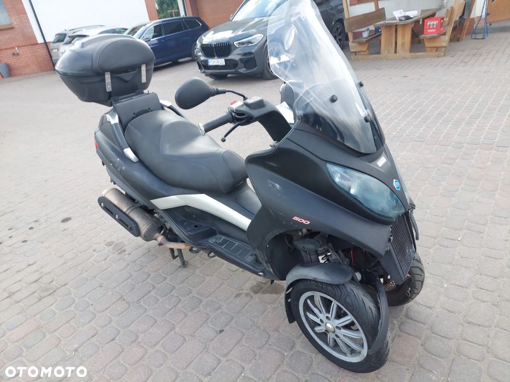 Piaggio MP-3 - 7