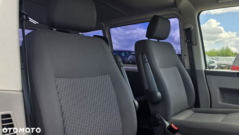Volkswagen Transporter - 18